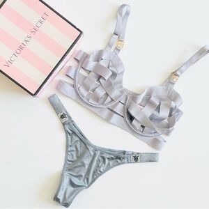 32D SMALL Victoria’s Secret silver harness bra set